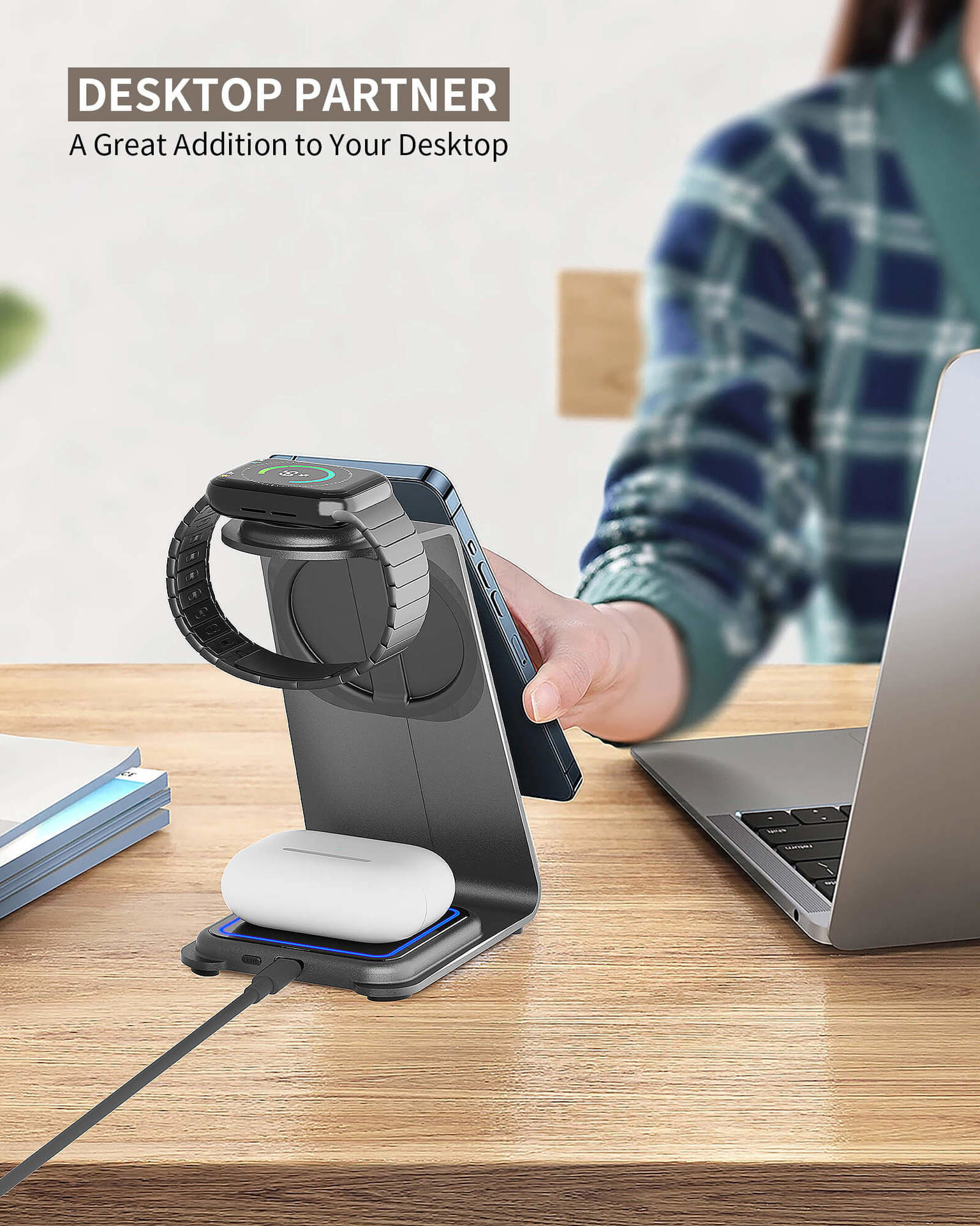 Fast Wireless Charging Aluminum Alloy Charger for iPhone Samsung Smartphones Earbuds & iWatch