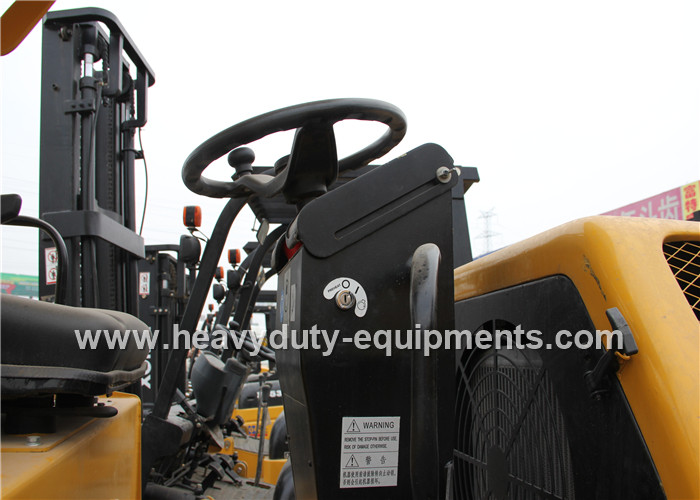 Shantui road roller SR16P equipped with Cummins 6BT5.9-C152 engine