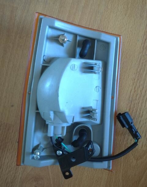 Mighty Cargo 05 HYUNDAI HD35 HD45 HD65 HD72 HD78 Corner Lamp OEM 92301-56001 92302-56001