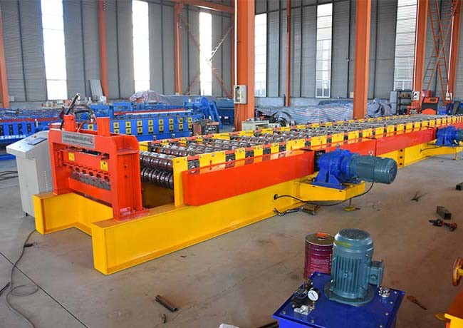 Bearing Plate Metal Deck Forming Machine , High Efficient Floor Tiles Making Machine