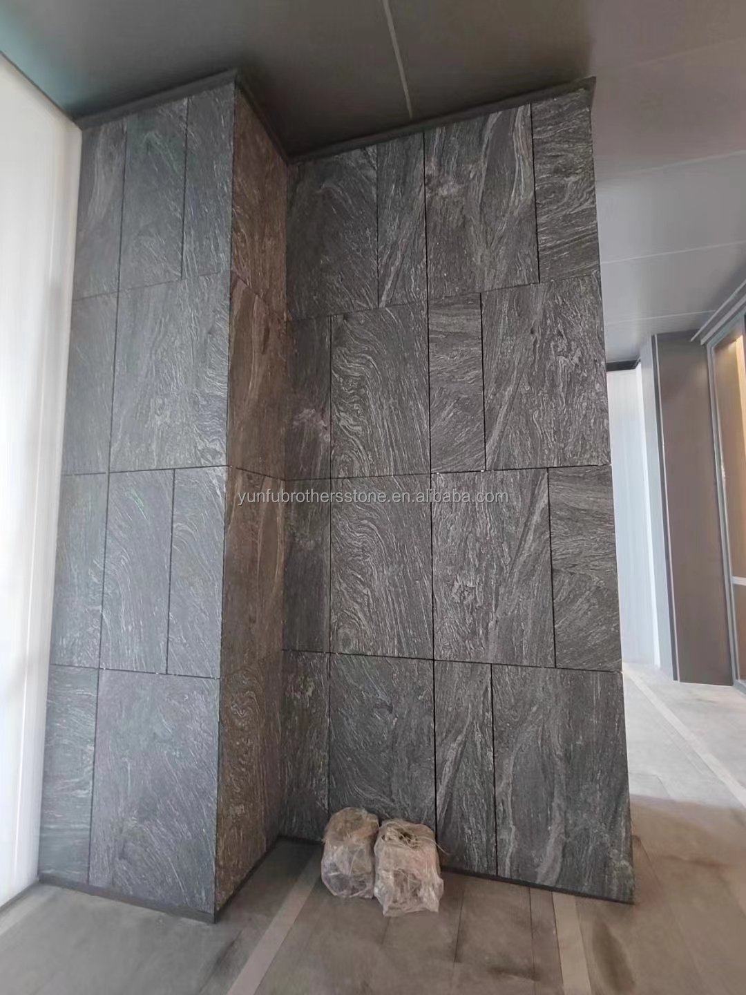 Modern Hotel Matt Surface Finishing Natural Stone Dark Grey Granite with White Veins Stair