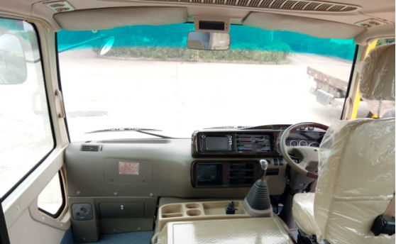 Used Small Bus Chinese Brand Mudan Minibus 23 Seats Right Hand Drive