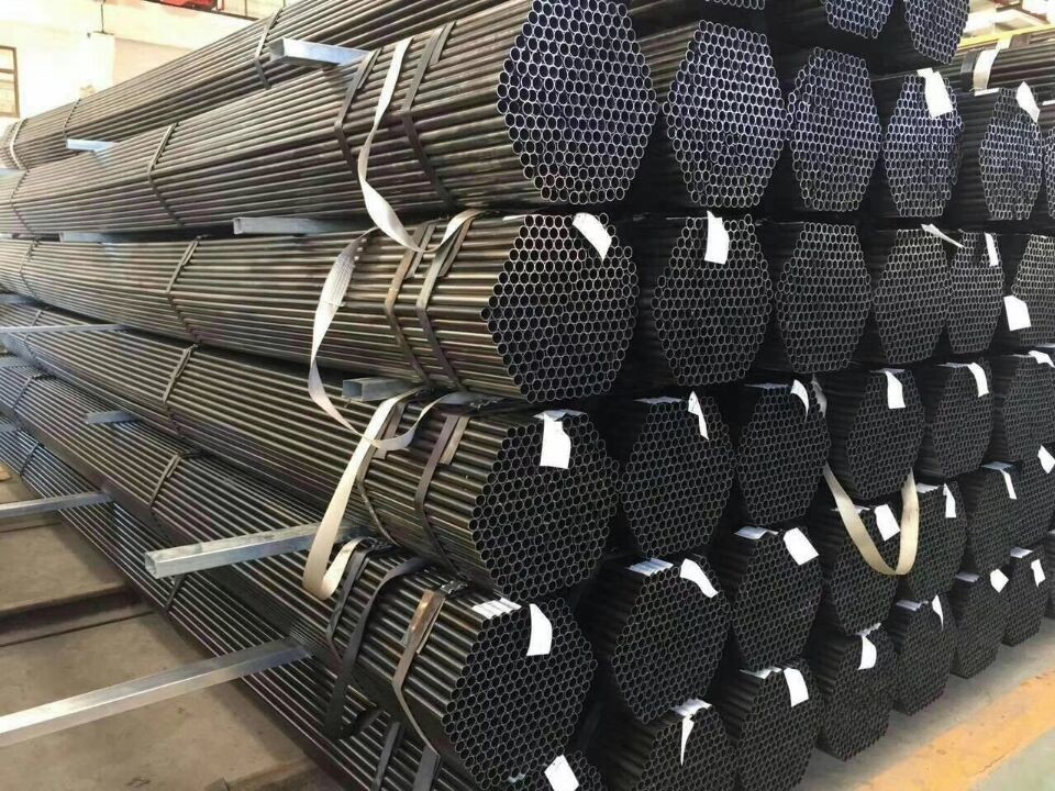 JIS AISI Carbon Steel Pipes ASTM A106 6m Welded Seamless Tubes
