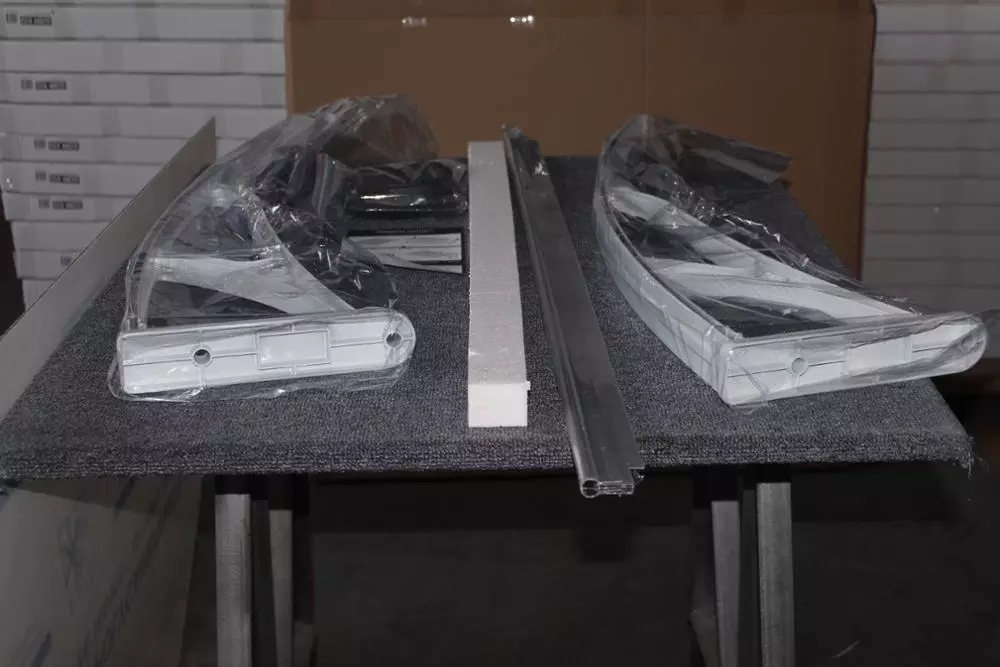 Polycarbonate Awning Brackets Black / Grey / White Frame Color Of Canopy PC Sheet