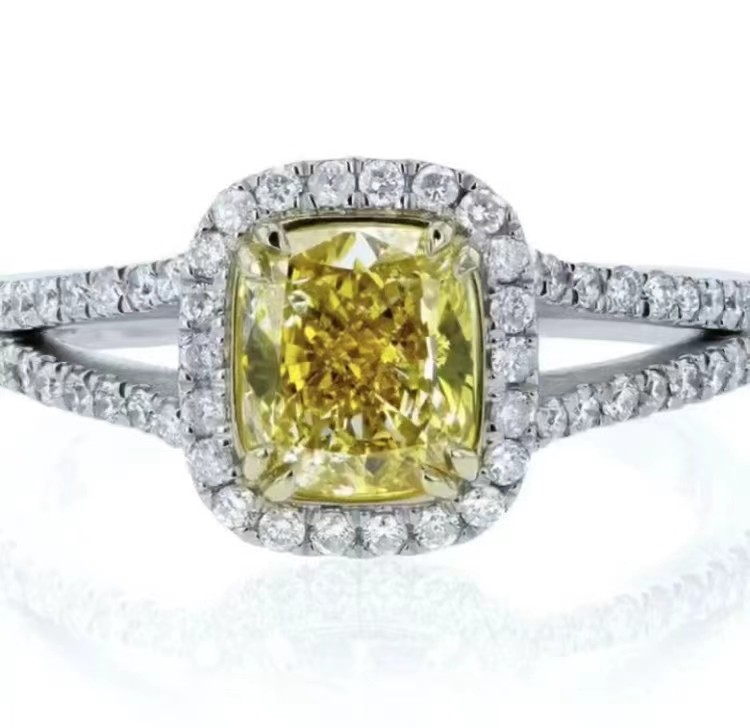 Cushion Loose Diamond HPHT Lab Grown Yellow Diamond fancy intense yellow wedding rings