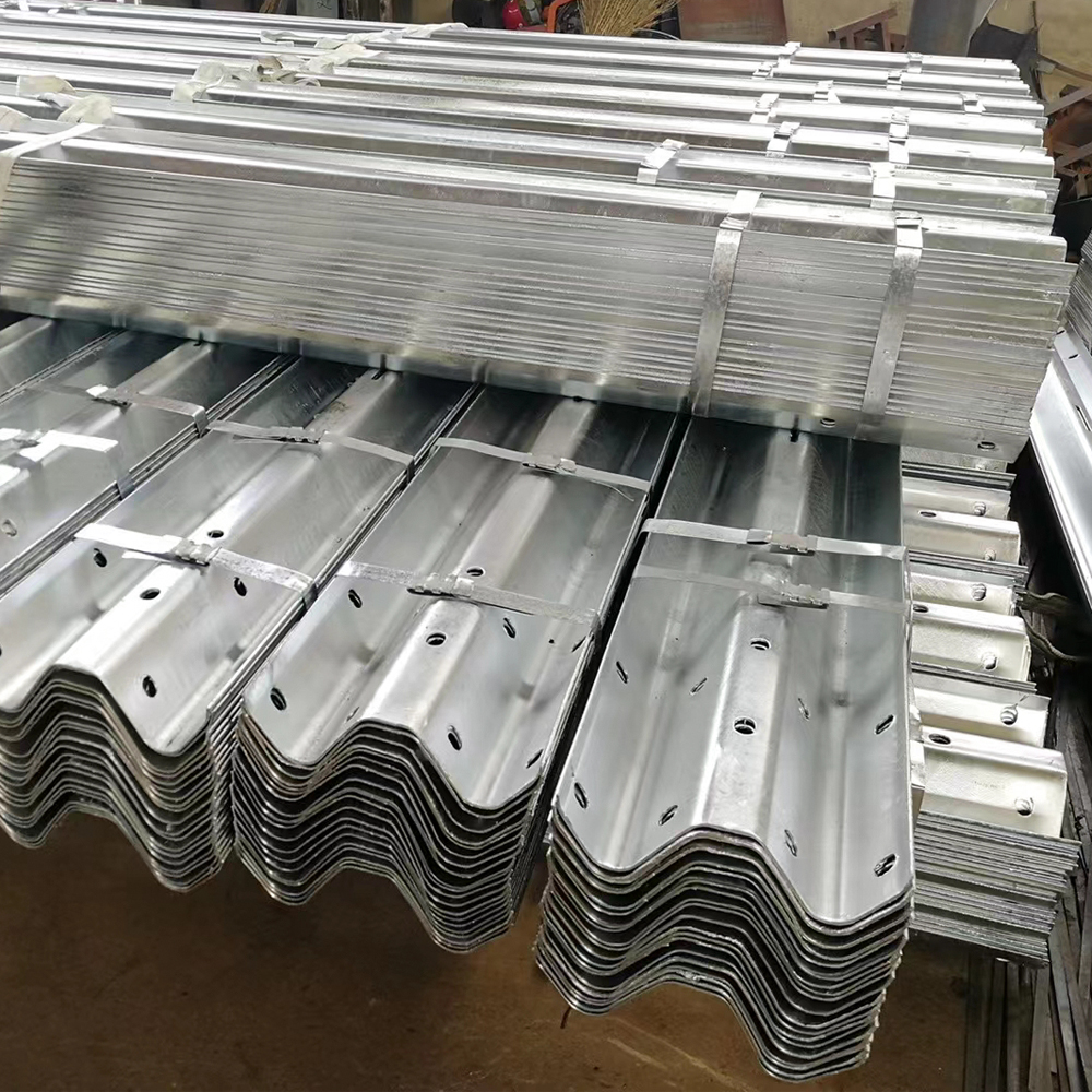 High Strength W Beam Highway Guardrail for Road Safety Long Life Time and Anti-corrosion