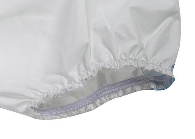 Antivirus Disposable Protective Clothing Against Germs Good Tensile Resistance