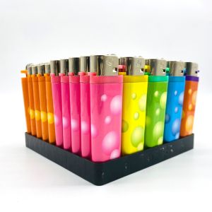  Custom Disposable Plastic Lighter Popular Classic Isqueiro Flint Cigarette Lighter Manufactures