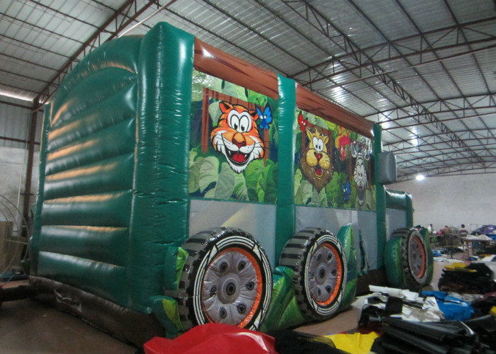Durable Funny Custom Made Inflatables Bus Obstacle Course Jump House 5 X 8 X 5m