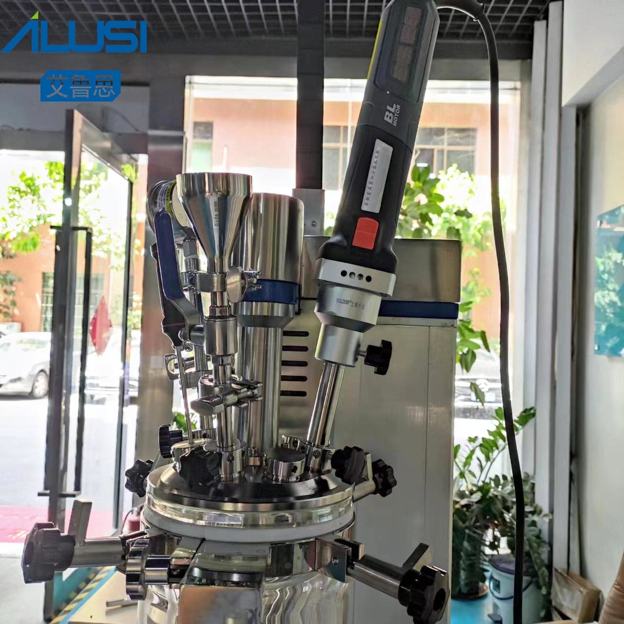 5L Small High Shear Vacuum Lab Cosmetic Emulsifier Mixer Shampoo Face Cream Homogenizer