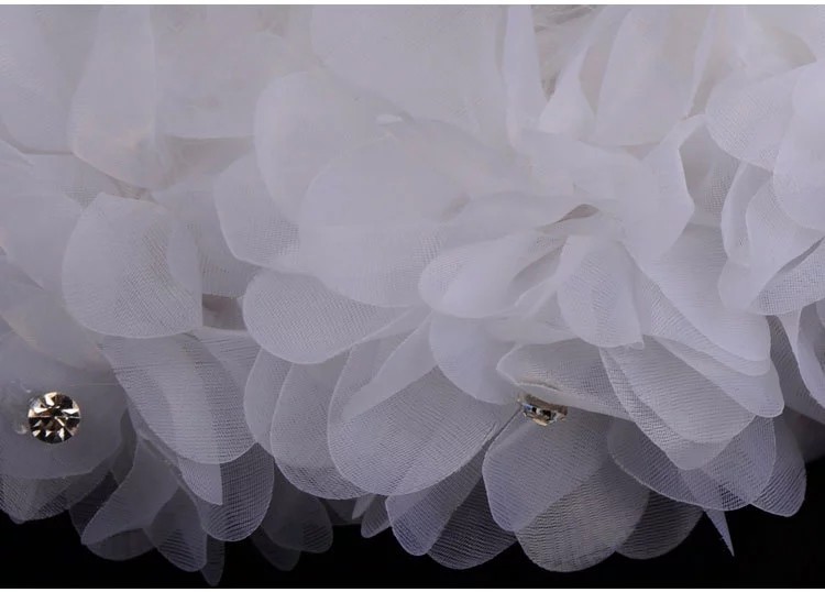 Wedding basket ostrich feather hand-woven floral basket wedding bridesmaids scatter floral basket wedding accessories