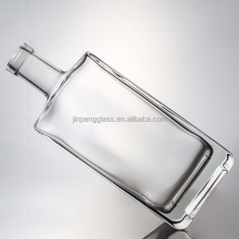 Collar Material Glass 700ml Square Super Flint Glass Bottle for Vodka Gin Rum Whisky