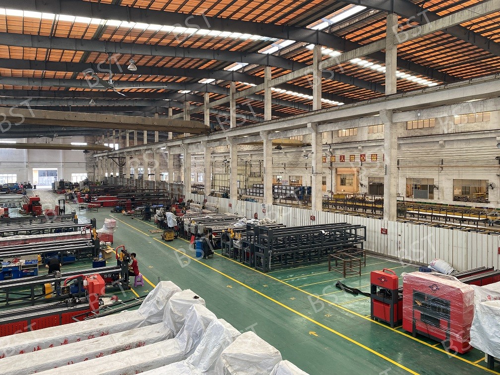 Numerical Control CNC Tube Punching Machine With Hydraulic Pressure Protection