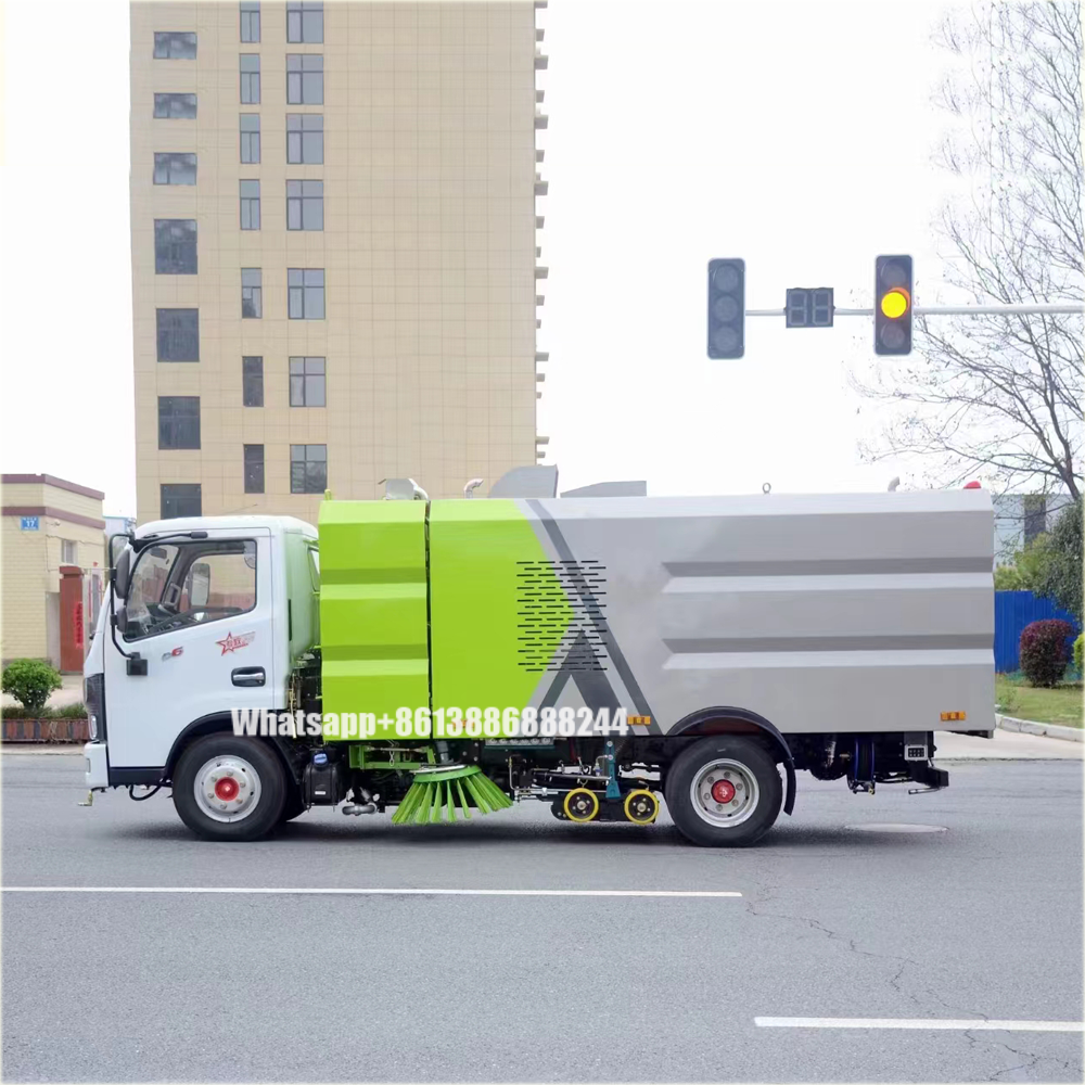 Dongfeng Dolica 6000 Liters Road Cleaning Truck Euro VI Road Sweeping Vehicles