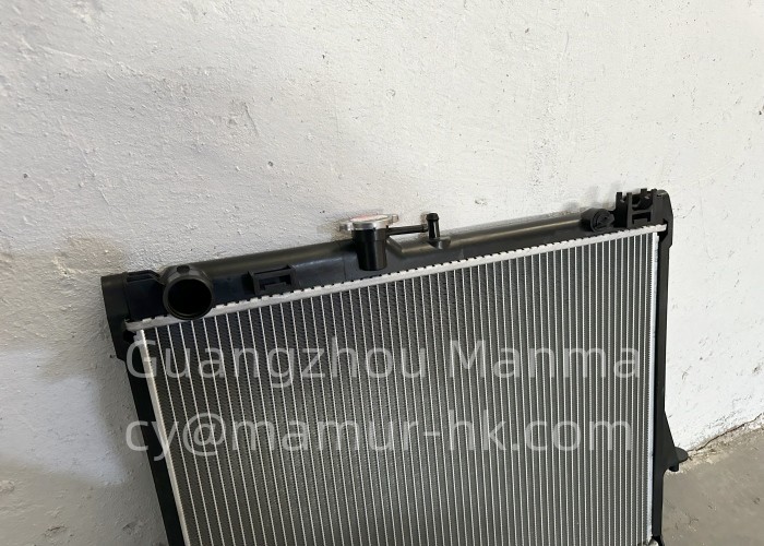 Radiator ISUZU Engine Parts For ISUZU D-MAX MT 30-045