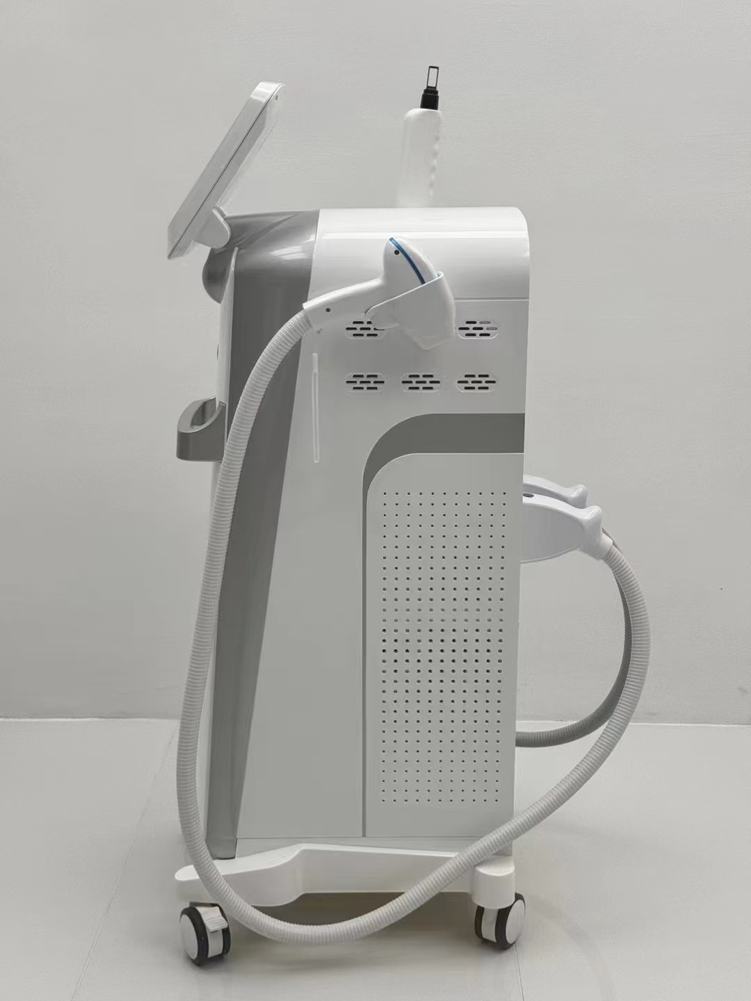 Permanent Hair Removal Equipment 1200W Laser Pigmentation Removal Machine