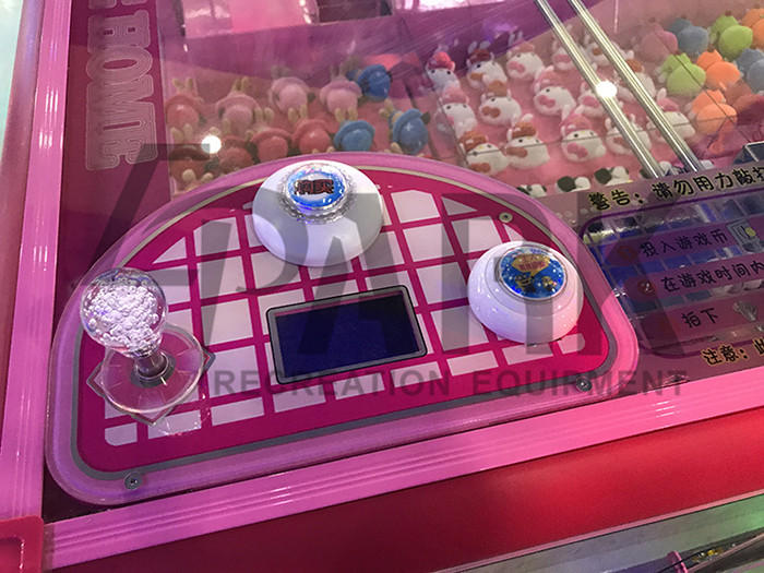 Pink Cute Coin Operated Crane Game Machine / Toy Vending Machine