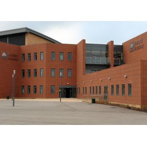 China Eased Edge PVDF Coated Honeycomb Aluminum Sheet With No Hole on sale