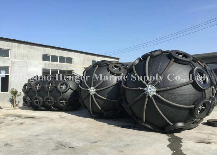 Polyourethane Foam 50Kpa Pneumatic Marine Fender For Fishing Ship