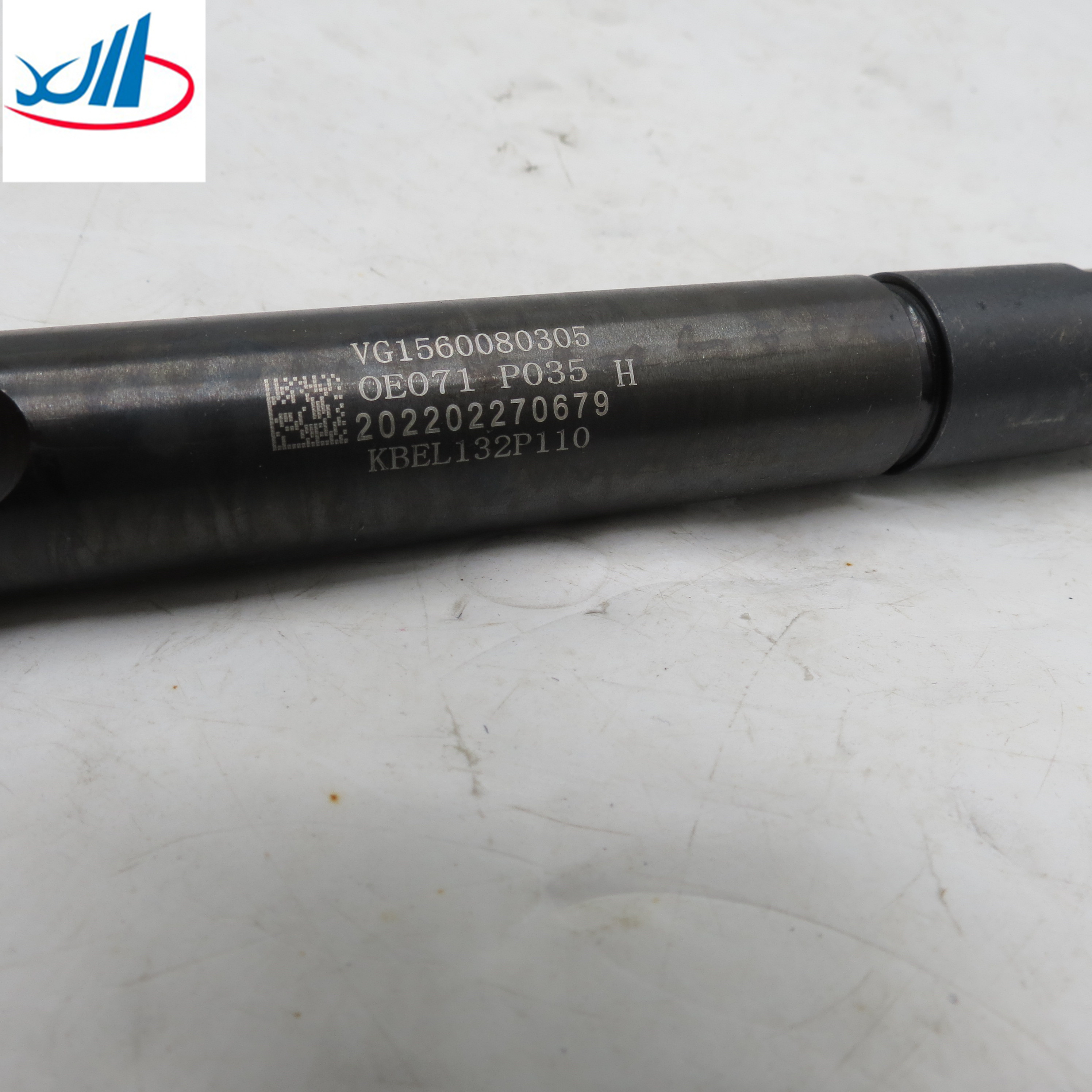 Latest Design Euro II WD615 Engine Parts 336Hp Fuel Injector VG1560080276