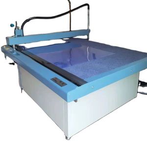  Garment Cutter Cutting Speed 500-1800mm/s for KAEMI CAD Flatbed Template Sheet PVC Board Manufactures