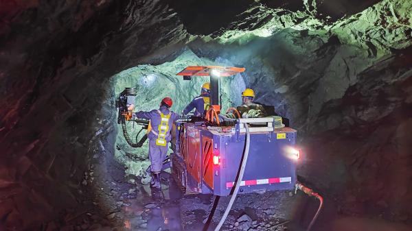43 - 76mm Drilling Diameter Rock Drill Trolley For Underground Mining Applicatio