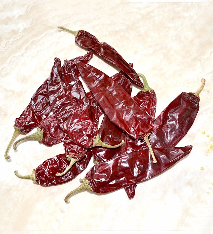 500SHU Hot Red Jinta Chilli Stemmed For Soups Sauces