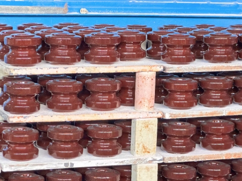spool insulator