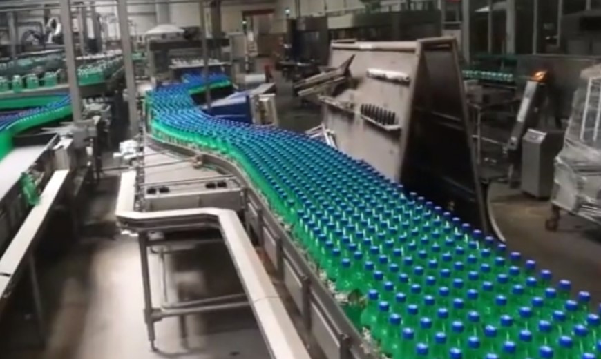 Beierde Carbonated Beverage Filling Machine Cold Drink Filling Machine Gear Drive