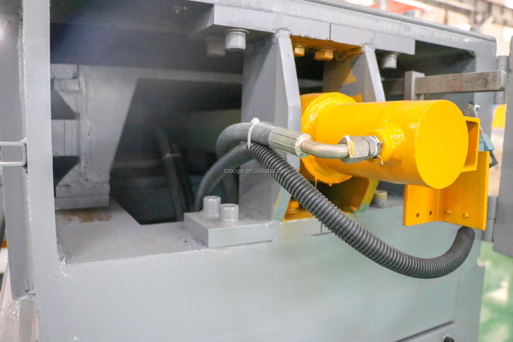 1000kg/H Waste Plastic Shredder Machine 600-1500mm Waste Plastic Crusher