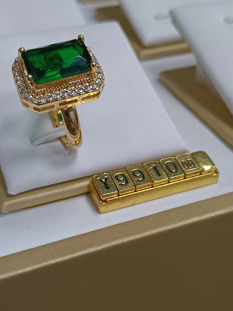 Zinc Alloy Base Magnetic attraction Fixed Length jewellery price cubes
