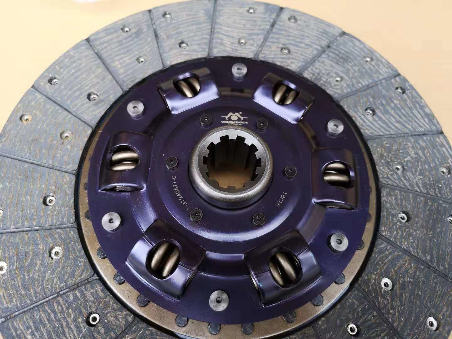 ISUZU Clutch Disc 350*10 1312406710 For FTR 6BG1 6HE1 Purple Splined Hub 5.25 KG