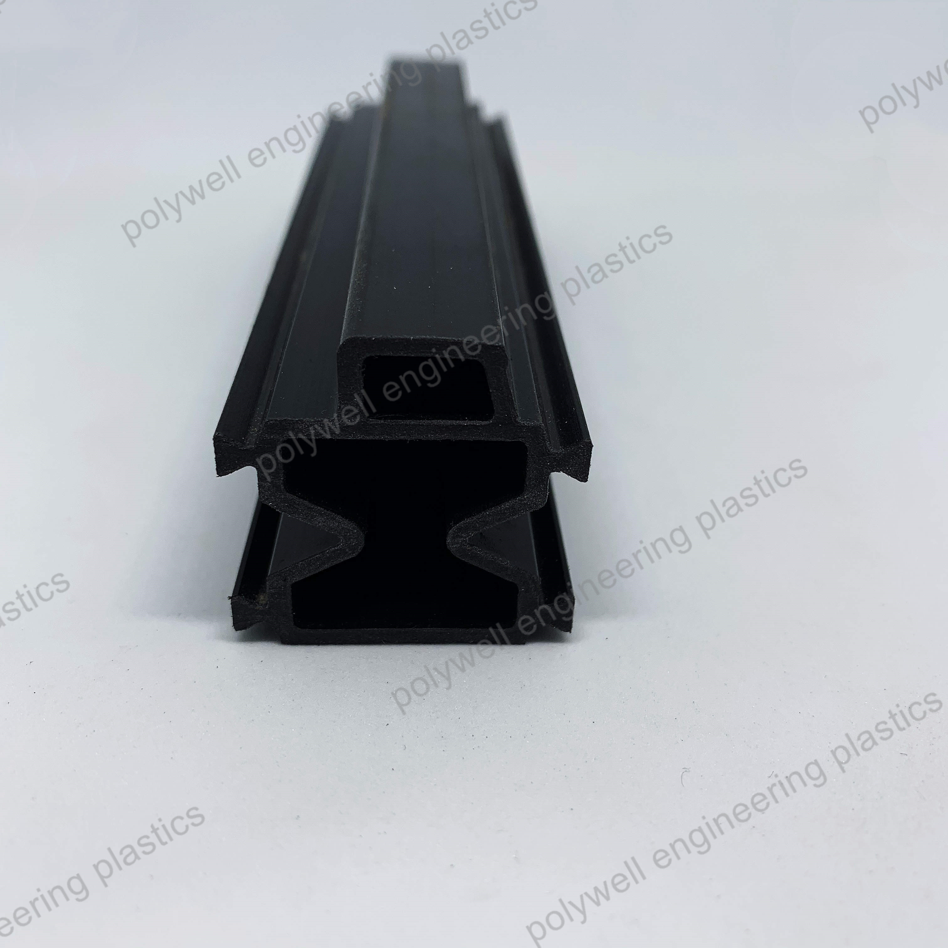 High Accuracy 1.3g/Cm3 PA66 GF25 Thermal Break Strip Heat Insulation Bars for Aluminum Windows