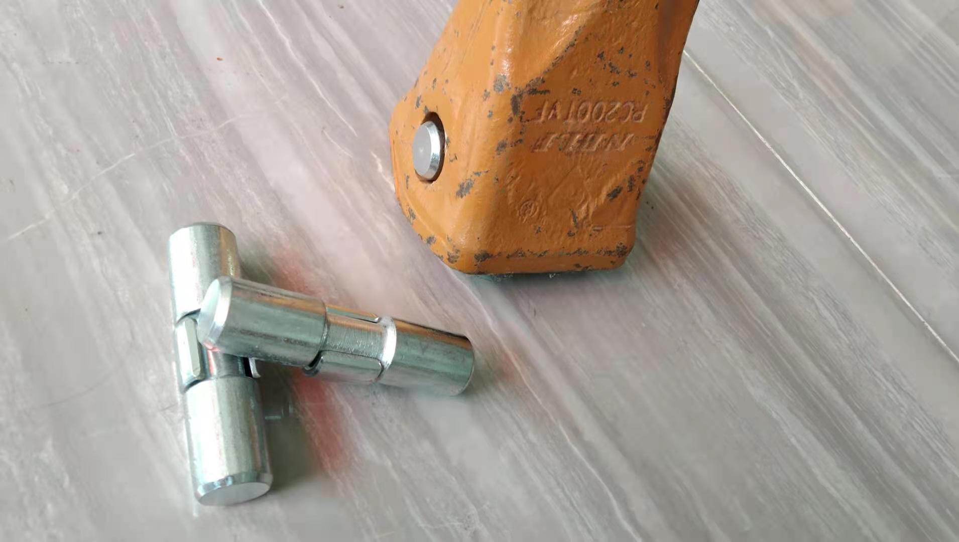 20 ton Excavator Bucket Teeth PC200 Stiff Excavator Bucket Adapter