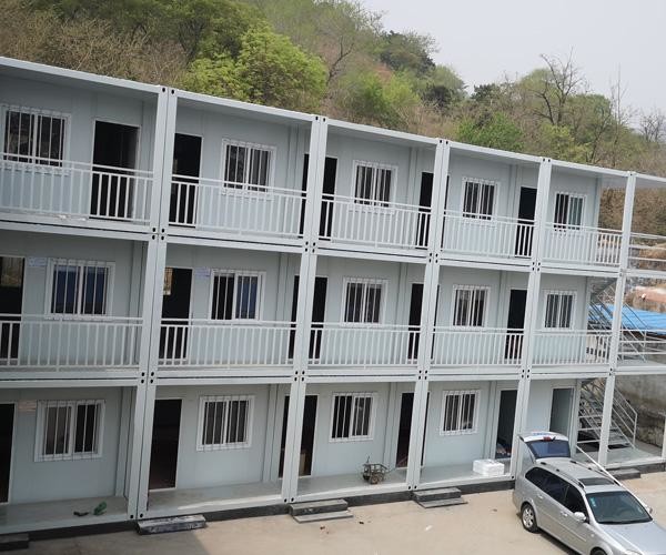 20ft 40ft Sandwich Panel Prefab Container Home Worker Living Expandable