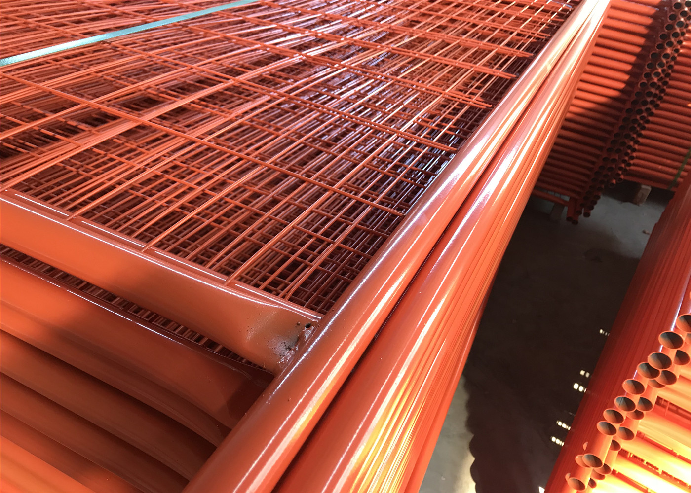 Temporary Construction Fencing Panels OD 32mm wall thick 1.8mm Max Construction Fence 50mm*150mm