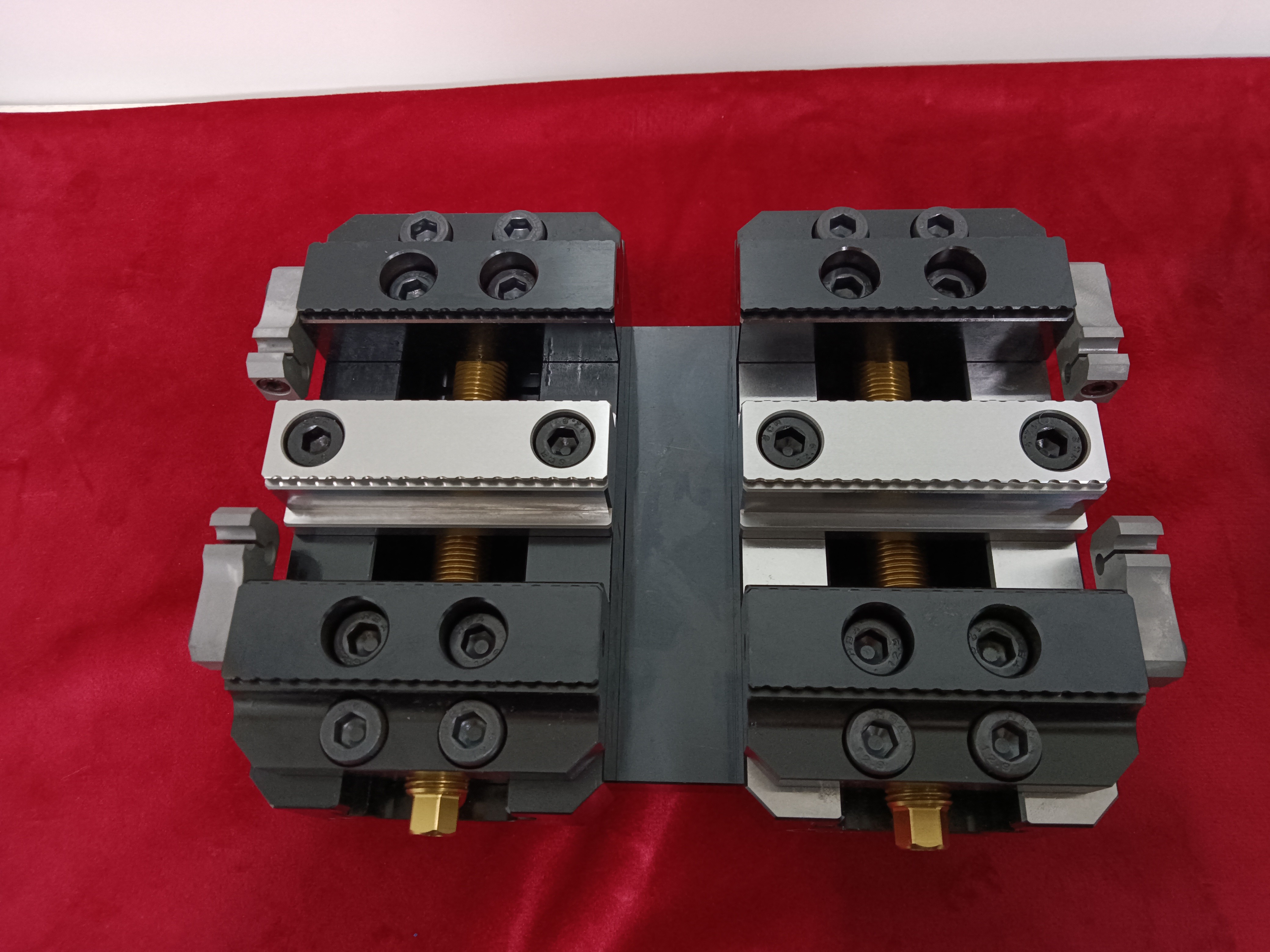 Adjustable 155mm Cnc Workholding Axis Fixtures Flexible Self Centering Vise