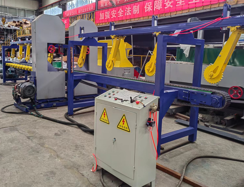 CNC Twin Vertical Band Saw sawmill equipment for cutting wood log into square timber