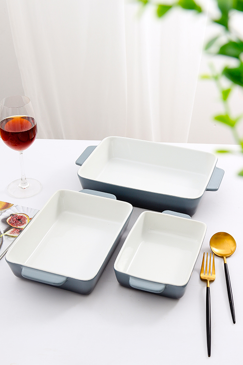 Rectangular Shape Ceramic Bakeware Sets Dish For Lasagna 23.7oz Volume