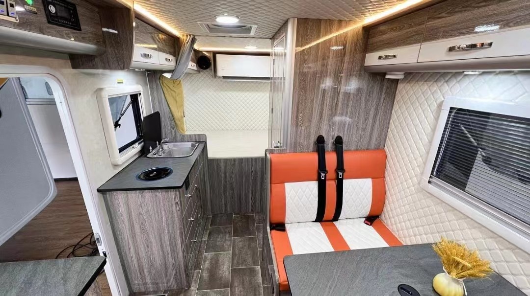 110 Km/H Max Speed RV Caravan Van IVECO Business Motorhome