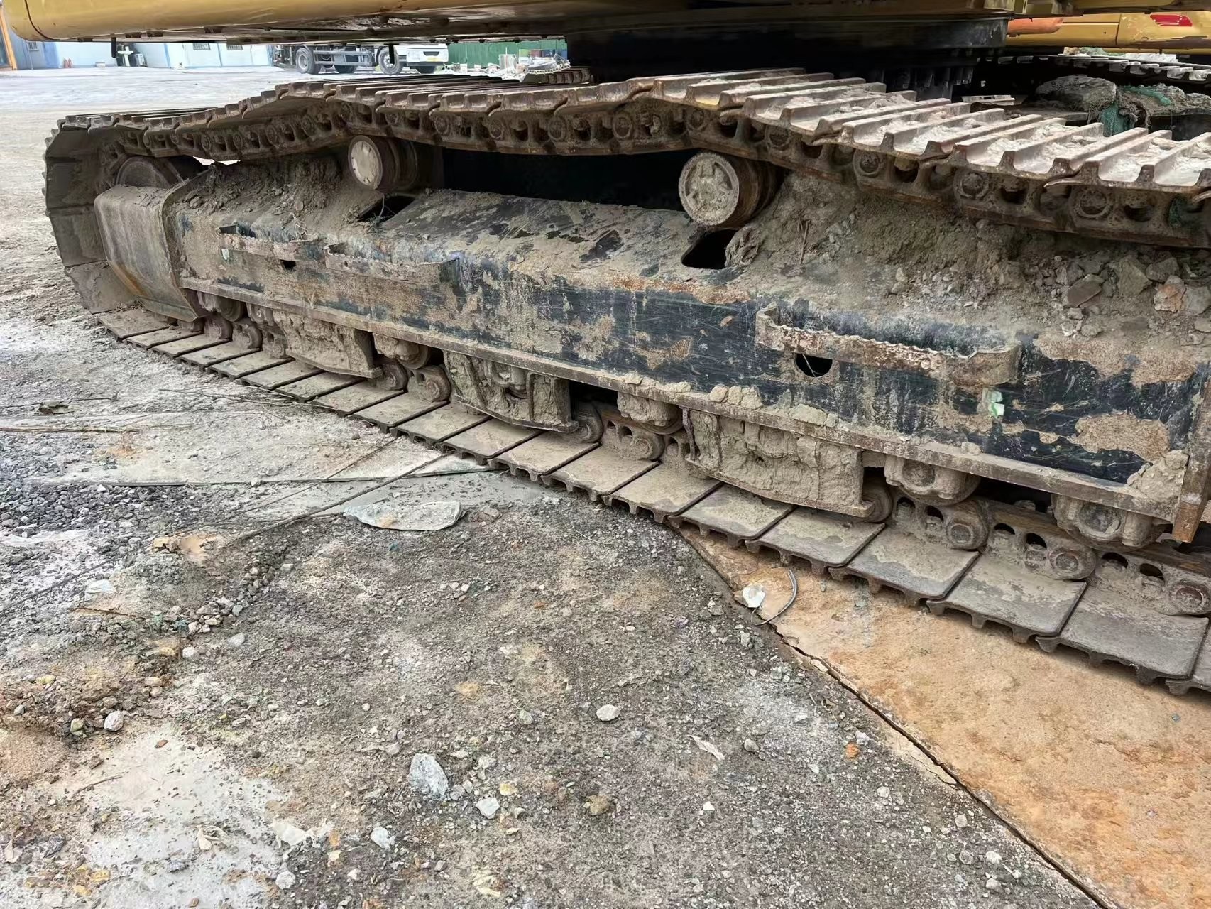 Track type second-hand CAT 330GC excavator, produced in China, American brand
