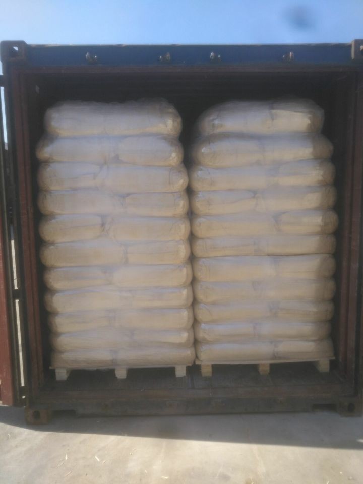 Magnesium Chelate Water Soluble Fertilizer For Spruce Trees Young Trees