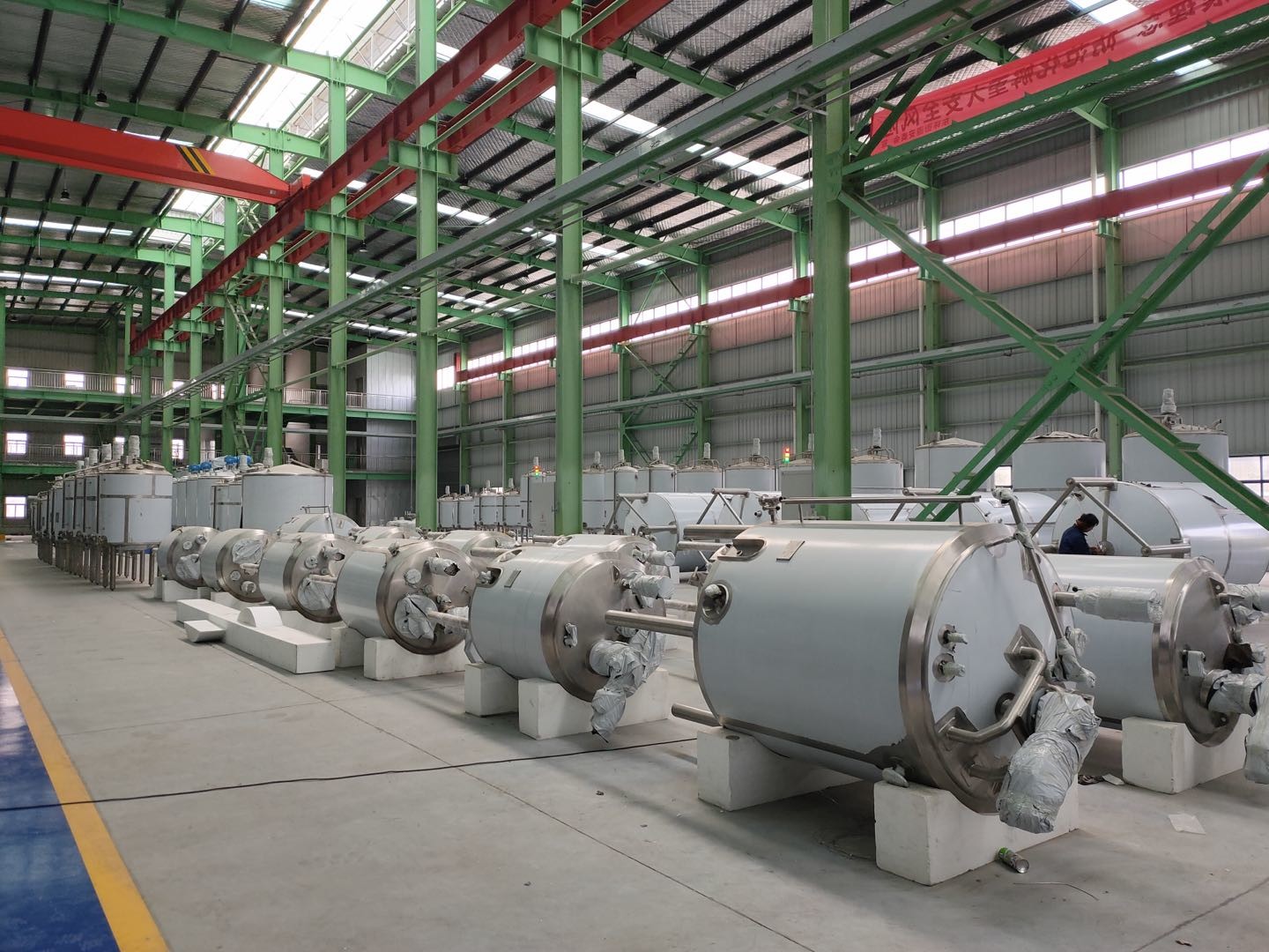 Cooling Medium Outdoor Stainless Steel Water Tank For Food Phamacy Factory