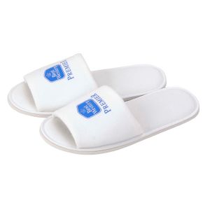 China custom made men slippers on sale