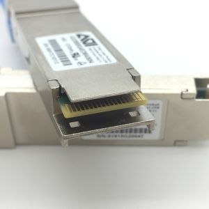 40G QSFP 1550nm 80km MPO 10-GIGABit multimode Mode SFP Modules with 48 Cores