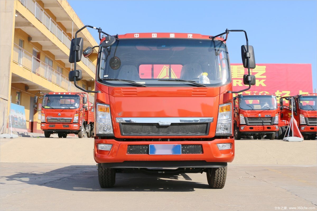 Customized 4x2 Dump Truck Mining Truck Tipper Truck 4x4 with 3856 cc Displacement