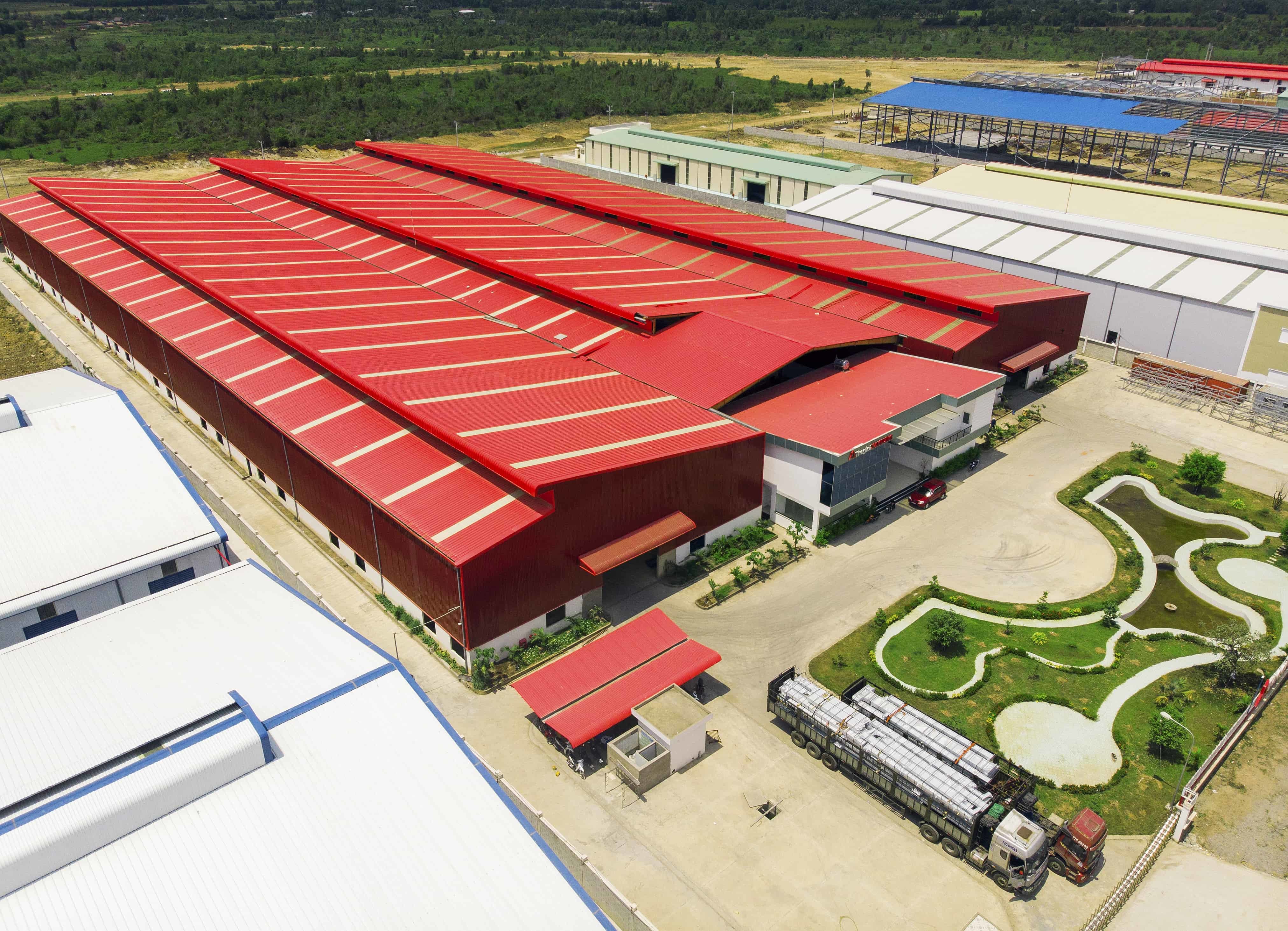 Modualr Frame Steel Structure Buildings / Industrial Warehouse / Workshop / Villa / Office / Apartment