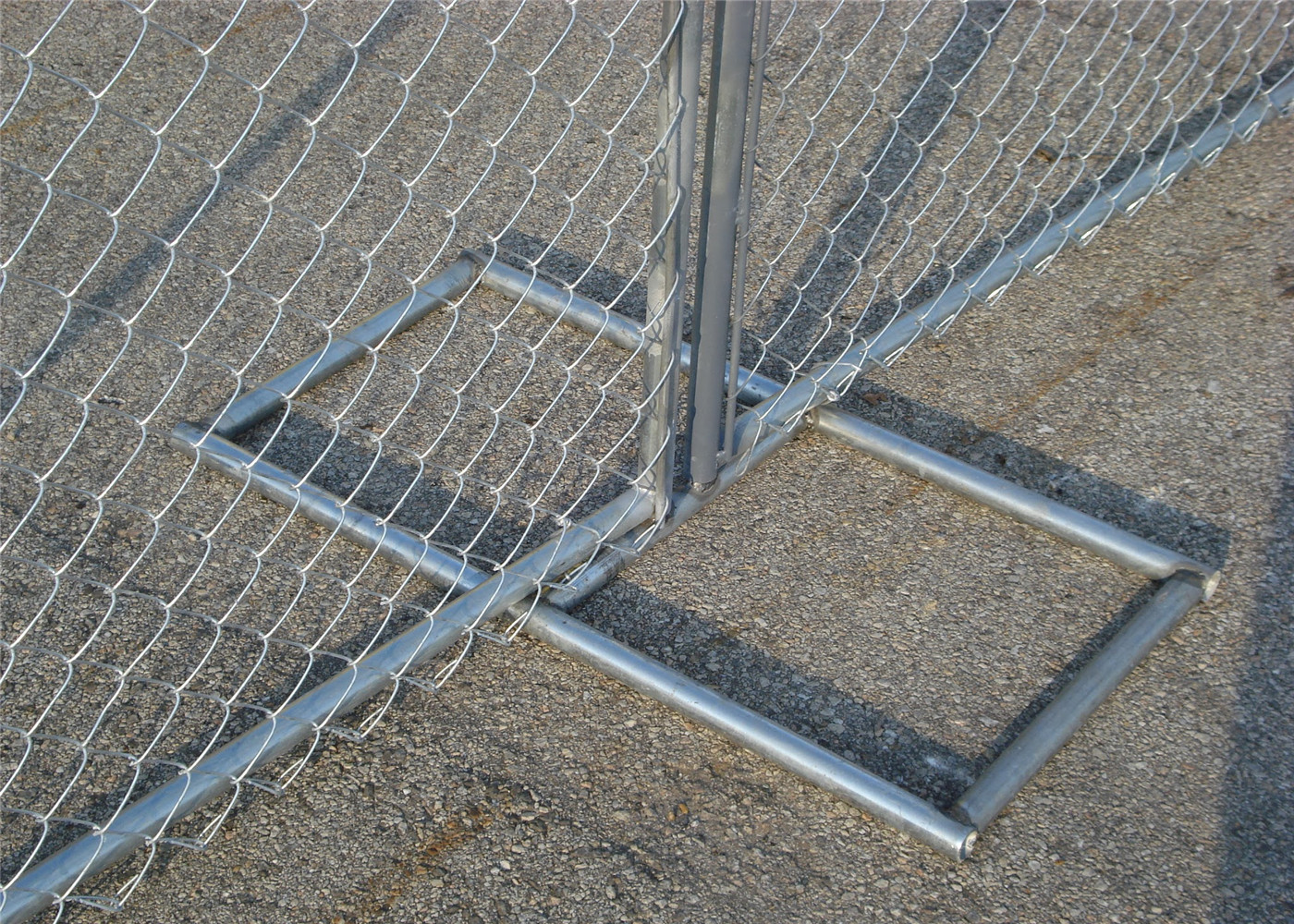 ''Genius Youth" 6ft x 12ft temporary chain link fence 1 5/8" tube thick 16ga chain mesh 2.25" x 2.25" TOPFE/57mm x 57mm