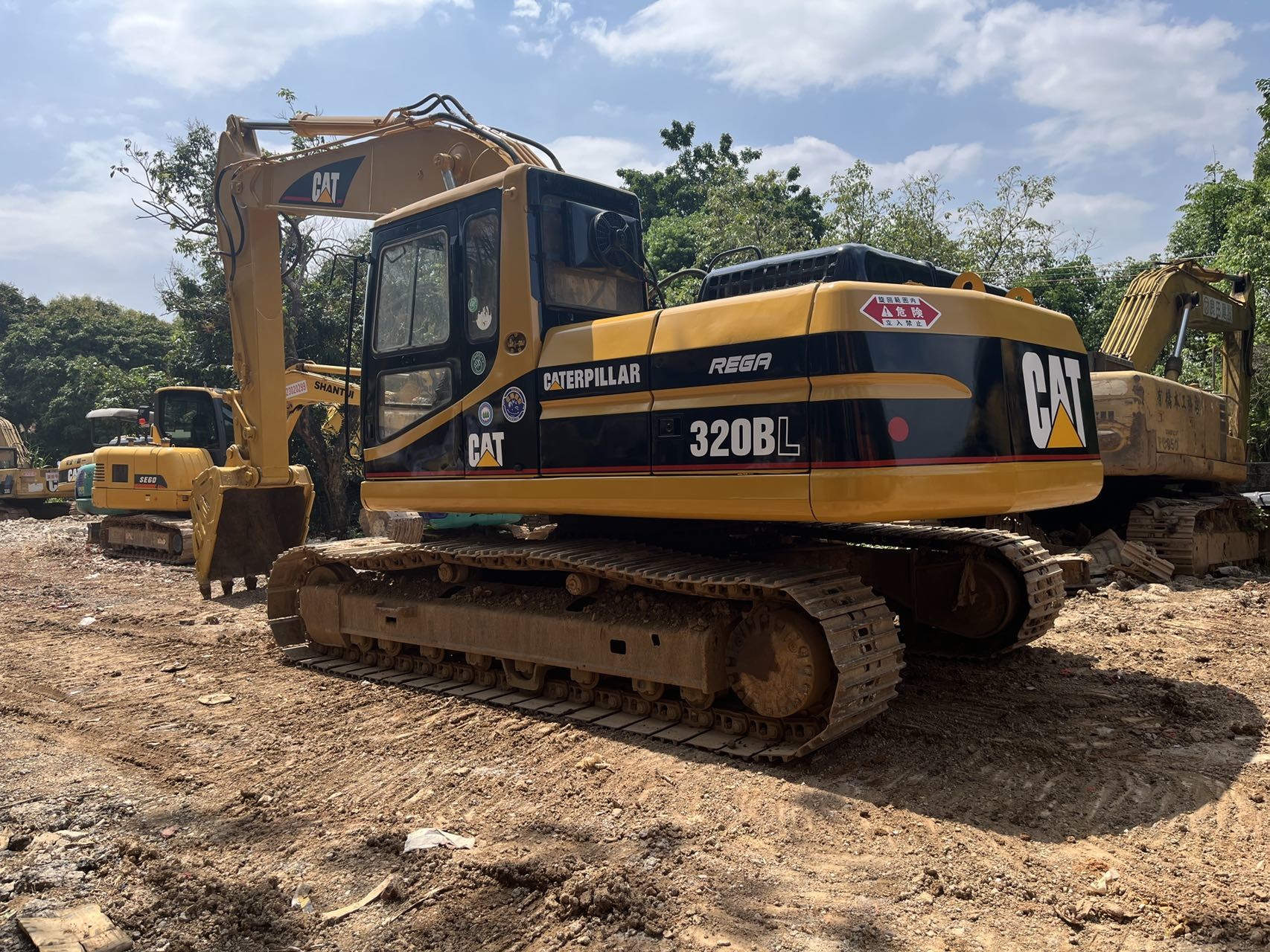20 Ton Import Used Earthmoving Caterpillar 320B Original Digger Secondhand Machinery