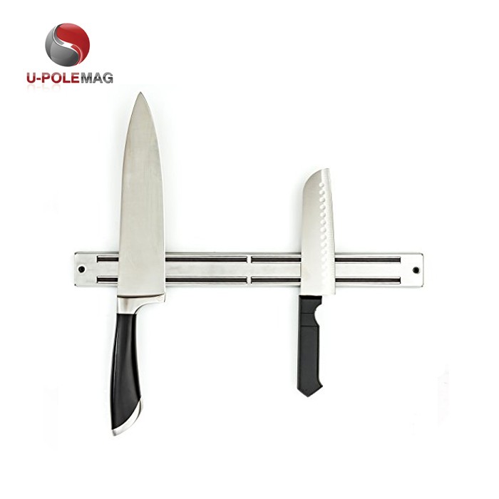 Upgrade Your Kitchen with a Magnetic Knife Set and Bamboo Acacia Walnut Storage Block